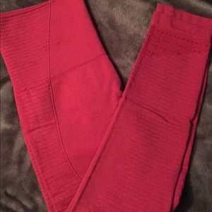 High Waisted Seamless Leggings in Beet Marl